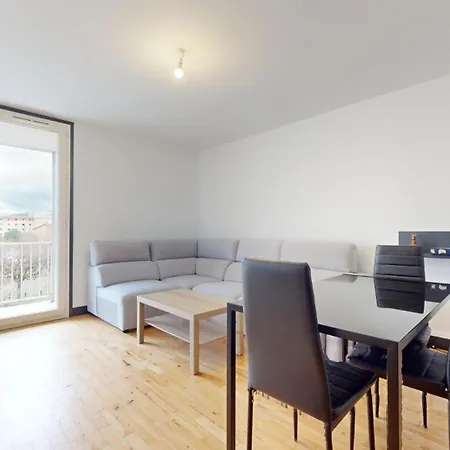 Lumineux Au Calme Avec Balcon Vue Sur Jardin Appartement